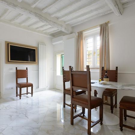 Domus Nannini Spa - L' Arco Di Matteotti Сиена Экстерьер фото