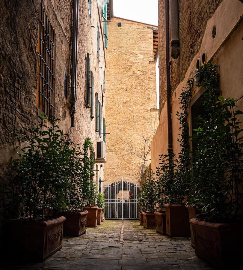 Domus Nannini Spa - L' Arco Di Matteotti Сиена Экстерьер фото