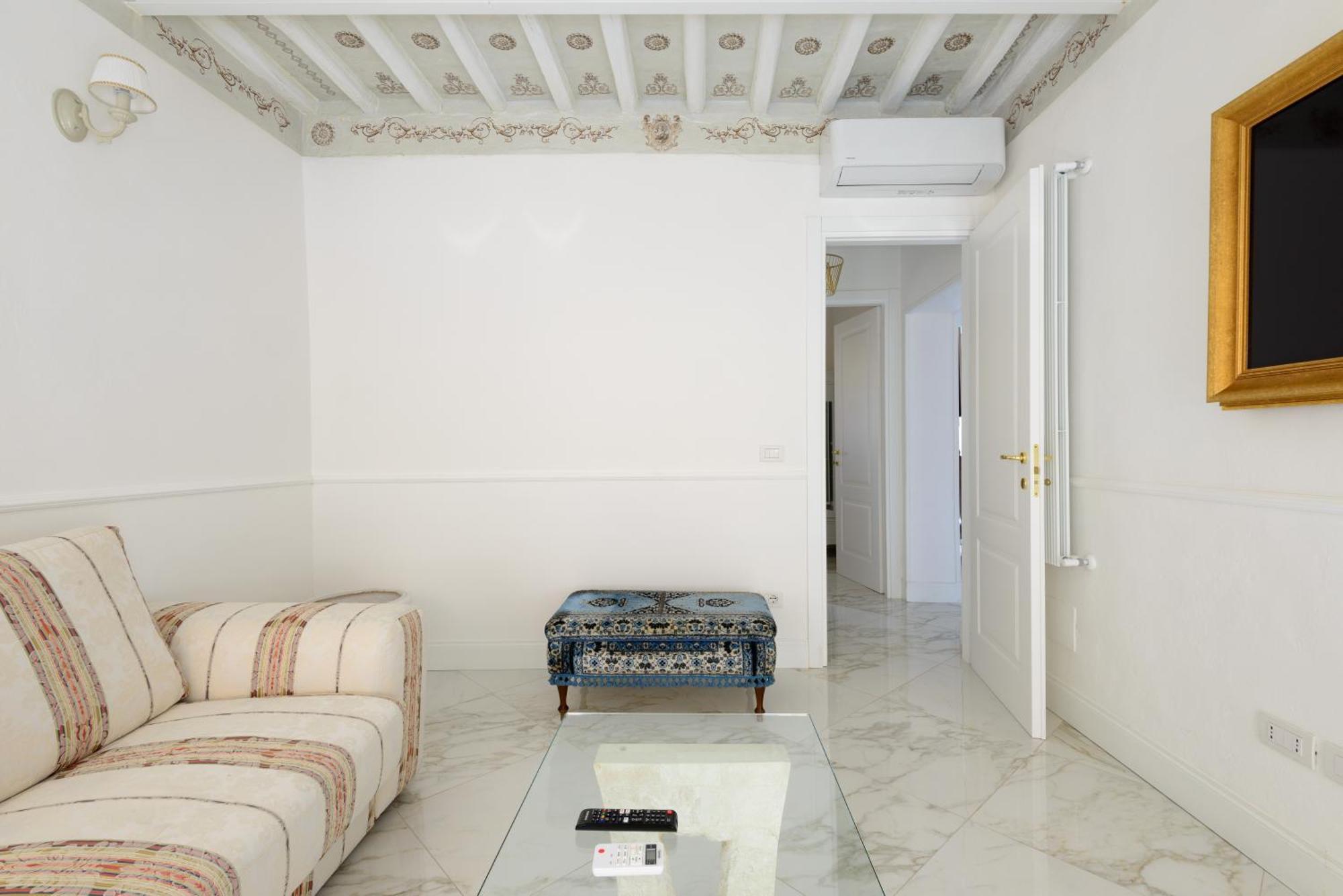 Domus Nannini Spa - L' Arco Di Matteotti Сиена Экстерьер фото